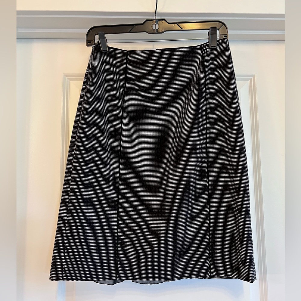 White House Black Market size 4, black and white polka dot skirt with bustle
